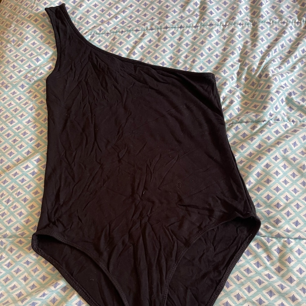 One shoulder bodysuit